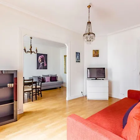 20 - Design Flat Pere Lachaise Parigi